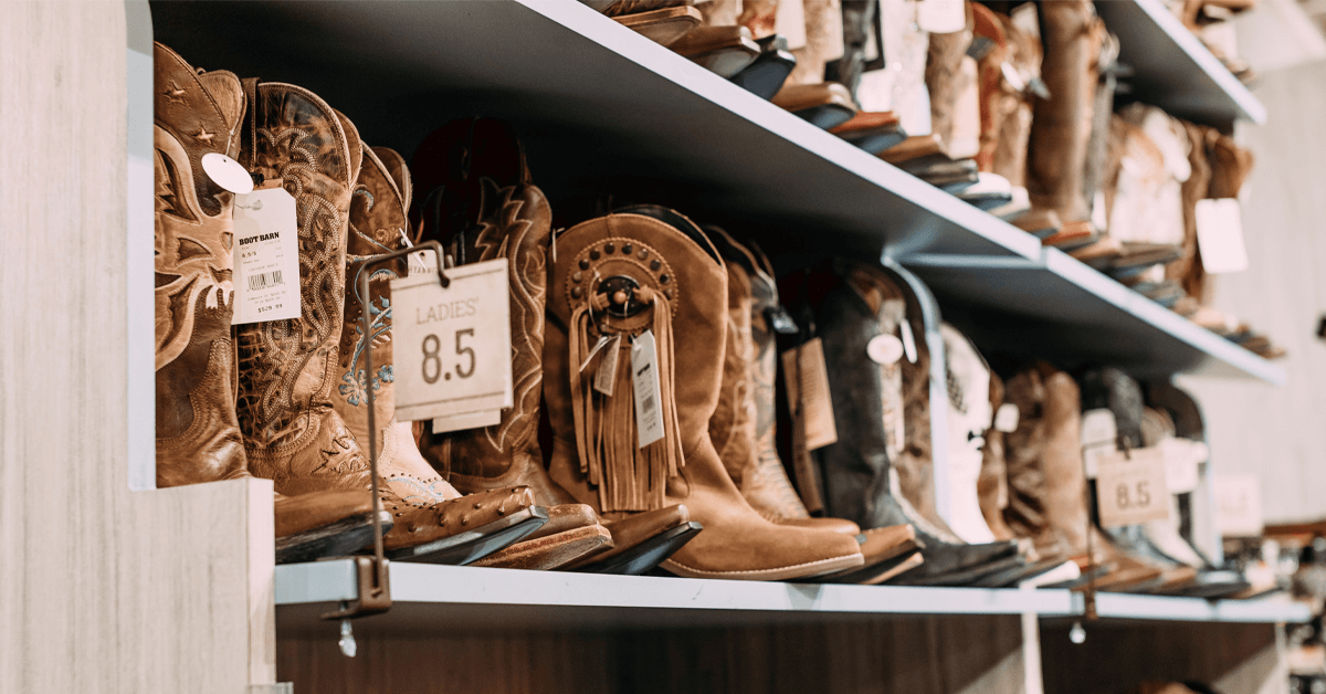 How to choose cowboy boots for wide feet